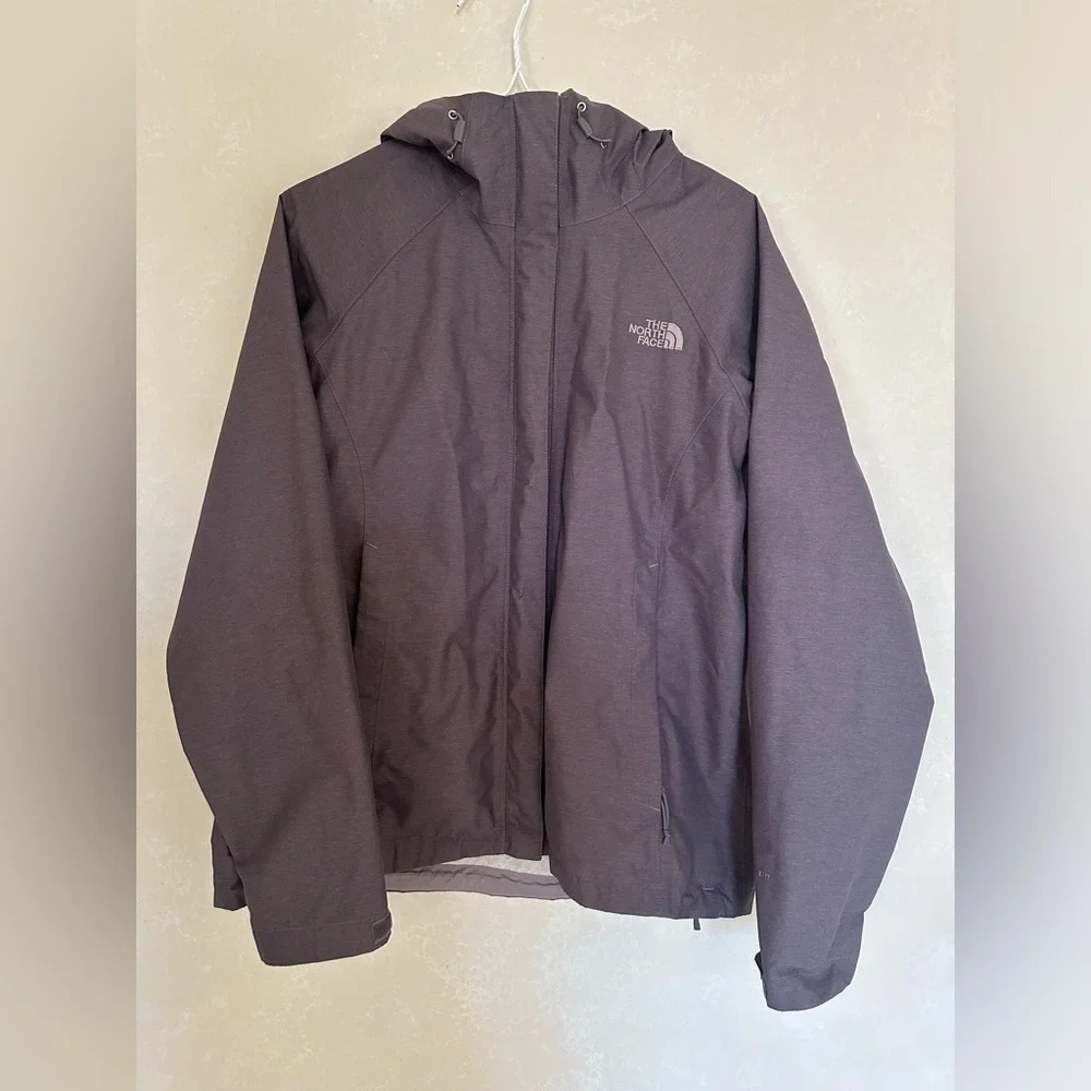 The North Face Women’s Rain jacket, size medium, color heather grey - Picture 4 of 9